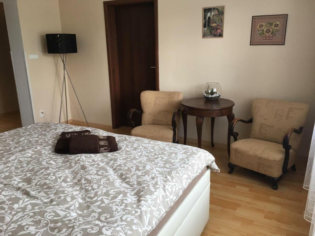 Apartment In The Garden Drzovice Экстерьер фото